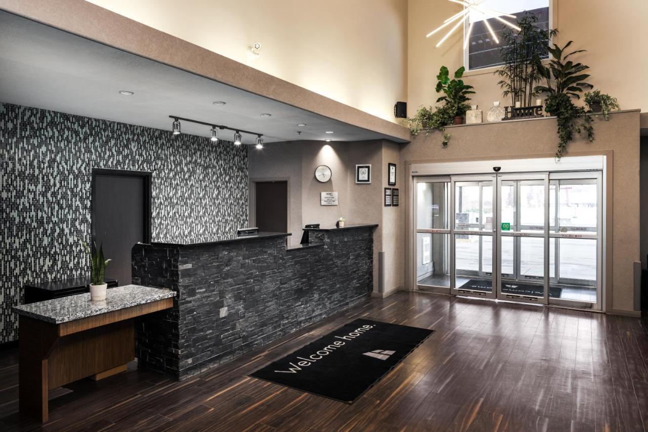 Home Inn & Suites - Swift Current Eksteriør bilde