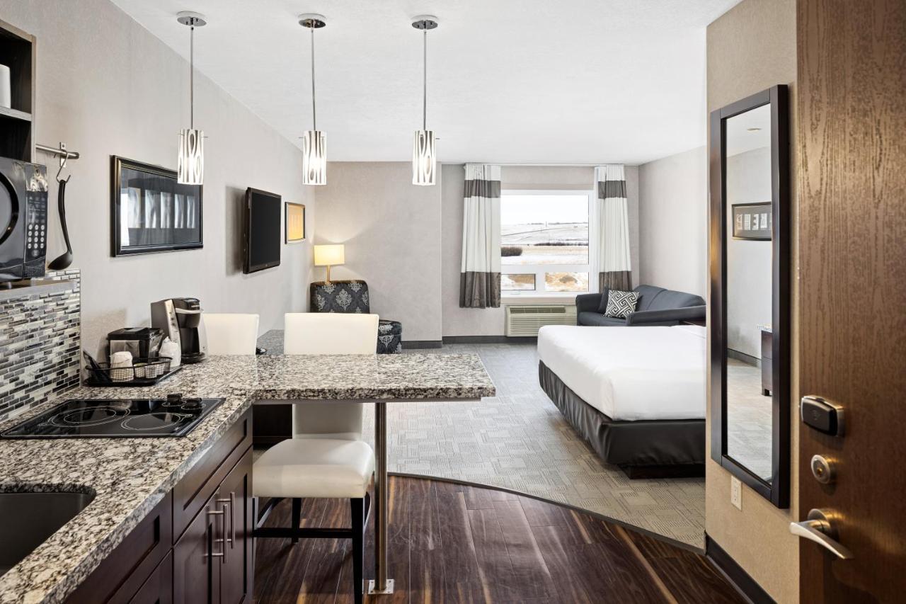 Home Inn & Suites - Swift Current Eksteriør bilde