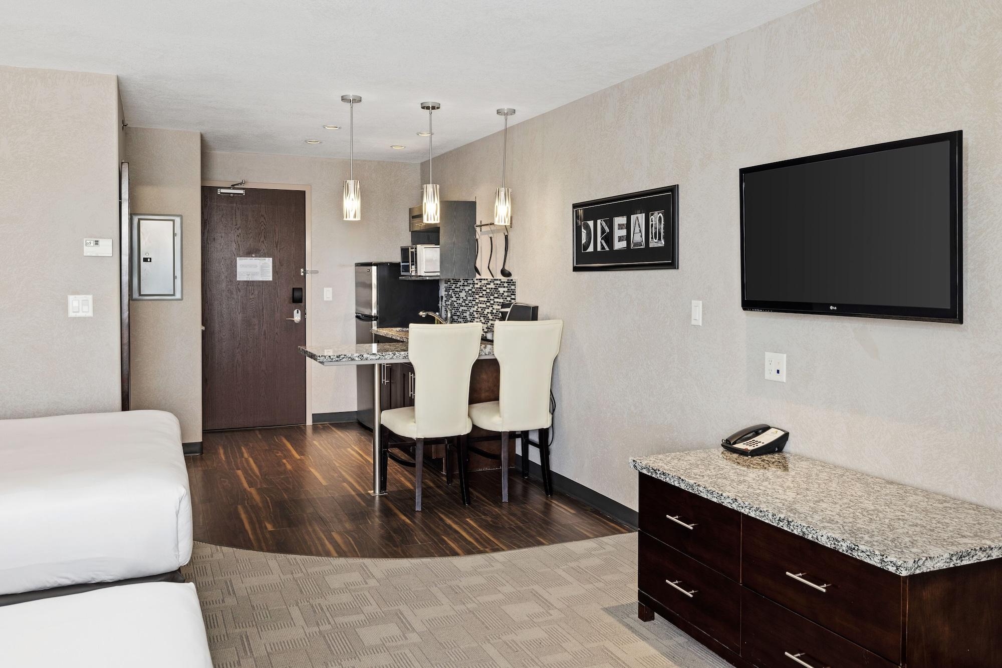 Home Inn & Suites - Swift Current Eksteriør bilde