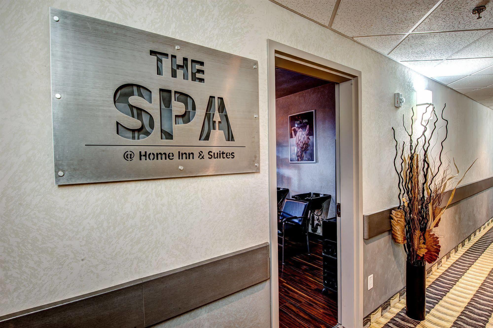 Home Inn & Suites - Swift Current Eksteriør bilde